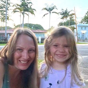 Meet your Posher, Esther